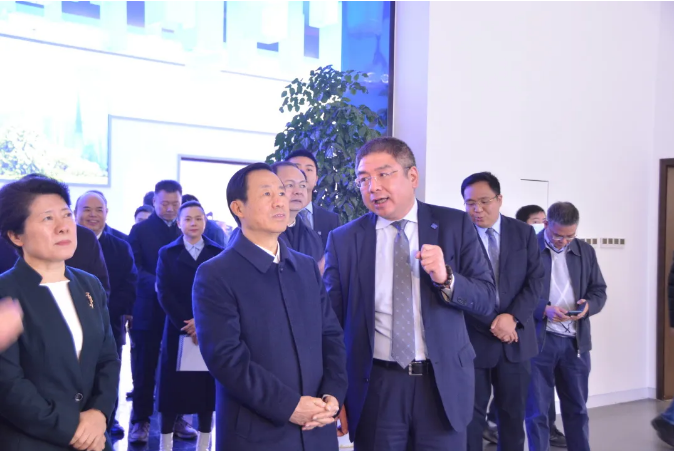奋进新征程丨湖南省委书记许达哲一行莅临腾博会环境长沙基地调研考察