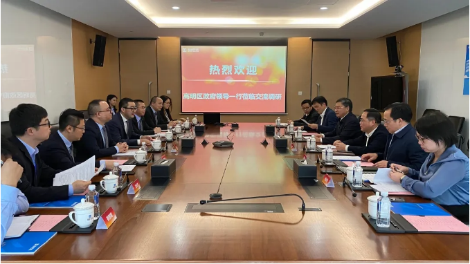 高明区区委书记杨永泰一行到腾博会环境调研