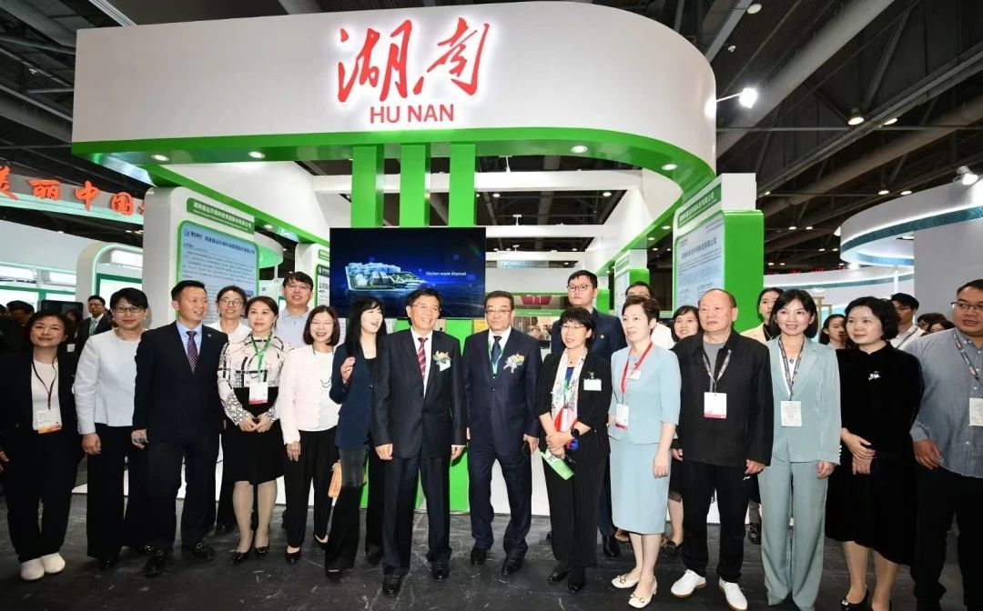 腾博会环境亮相2024年香港国际环保博览会